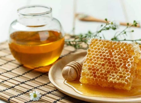 تصویر 1 از قیمت عسل چهل گیاه خالص + خرید باور نکردنی