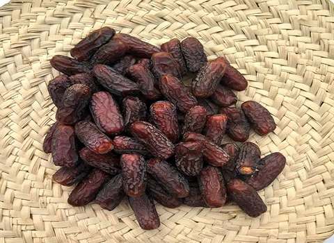 تصویر 4 از فروش خرما پیارم صادراتی + قیمت خرید به صرفه