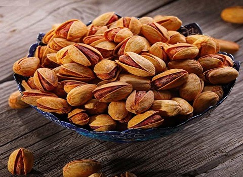 تصویر 2 از قیمت پسته احمد آقایی زعفرانی + خرید باور نکردنی