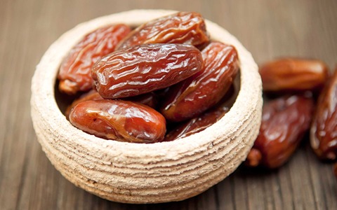 تصویر 3 از قیمت خرید خرما پیارم صادراتی  + فروش ویژه