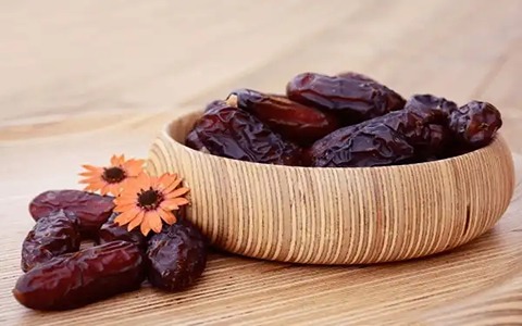 تصویر 1 از فروش خرمای تازه پیارم + قیمت خرید به صرفه