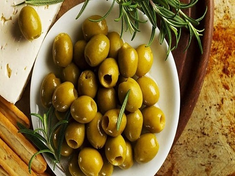 تصویر 4 از خرید زیتون سبز درشت + قیمت فروش استثنایی