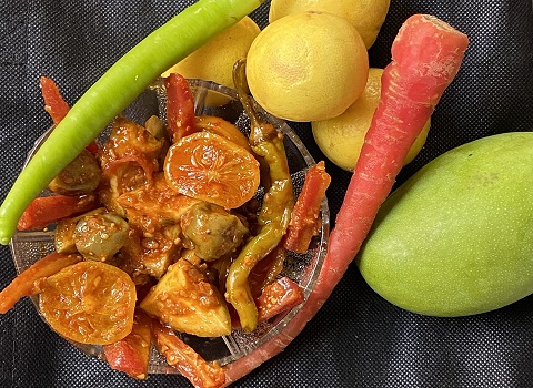 تصویر 1 از قیمت خرید ترشی آچار انبه + فروش ویژه
