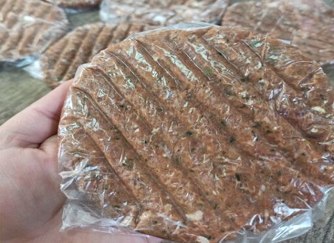 تصویر 1 از خرید و قیمت همبرگر گوشتیران ۶۰ درصد + فروش عمده