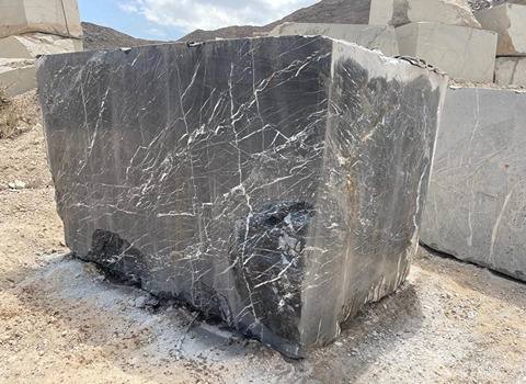 تصویر 2 از خرید سنگ تراورتن مشکی تکاب + قیمت فروش استثنایی
