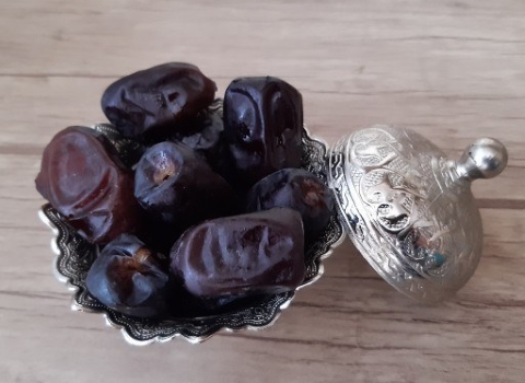 تصویر 2 از خرید خرما مضافتی صادراتی + قیمت فروش استثنایی