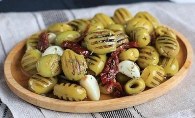 تصویر 1 از قیمت خرید زیتون کبابی ایرانی + فروش ویژه