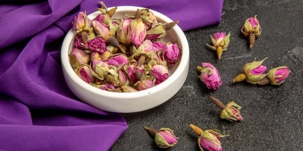 تصویر 5 از قیمت غنچه گل محمدی کاشان با کیفیت ارزان + خرید عمده