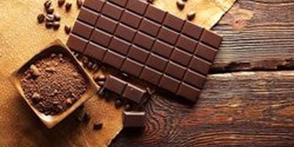 تصویر 3 از خرید شکلات تلخ اصل خارجی + قیمت فروش استثنایی