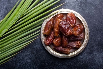 تصویر 5 از قیمت خرید خرما مضافتی درجه یک + فروش ویژه