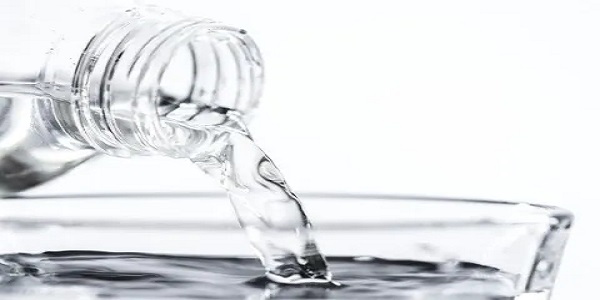 تصویر 1 از قیمت خرید آب مقطر زلال طب + فروش ویژه