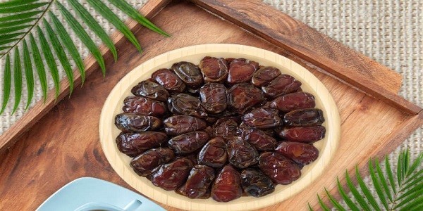 تصویر 5 از قیمت خرید خرما کبکاب ممتاز + فروش ویژه