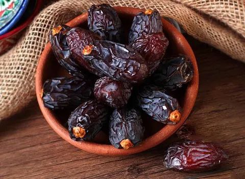 تصویر 3 از قیمت خرید خرما پیارم جنوب + فروش ویژه