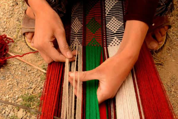 تصویر 5 از قیمت گلیم و جاجیم عشایر + خرید باور نکردنی