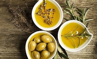 تصویر 1 از قیمت خرید روغن زیتون اتکا + فروش ویژه