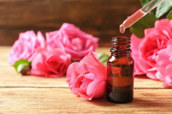 تصویر 4 از فروش اسانس گل محمدی خوراکی + قیمت خرید به صرفه