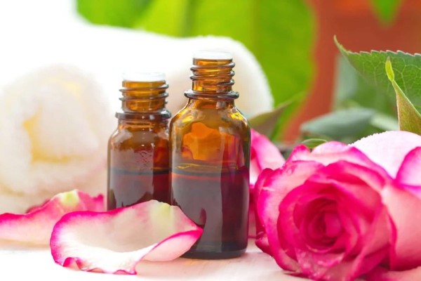 تصویر 5 از فروش اسانس گل محمدی خوراکی + قیمت خرید به صرفه