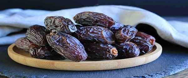 تصویر 2 از قیمت خرما پیارم صادراتی با کیفیت ارزان + خرید عمده