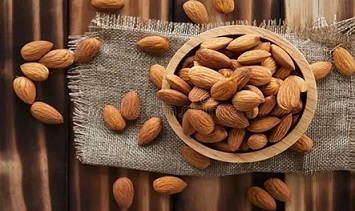 تصویر 2 از قیمت مغز بادام مامایی + خرید باور نکردنی