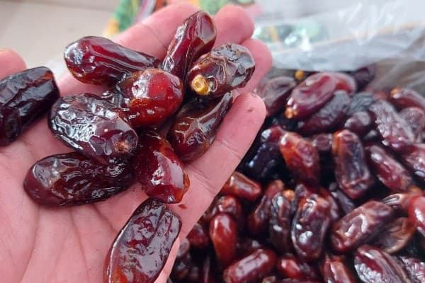 تصویر 1 از خرید خرما ربی سراوان + قیمت فروش استثنایی