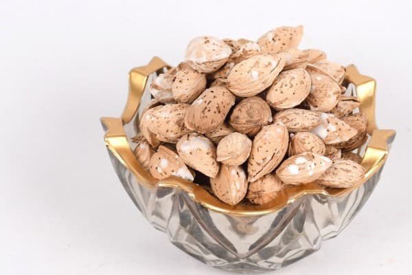 تصویر 1 از قیمت خرید بادام مامایی ایرانی + فروش ویژه