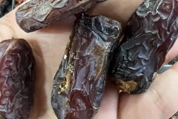 تصویر 4 از خرما پیارم اصفهان اعلا + ویژه ورزشکاران