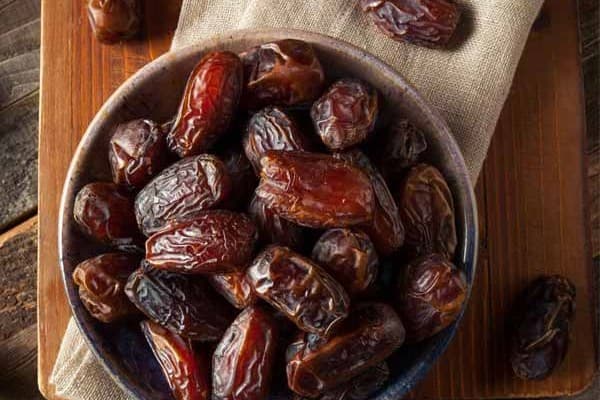 تصویر 4 از خرید خرمای درجه یک پیارم + قیمت فروش استثنایی