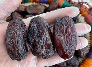 تصویر 5 از قیمت خرید خرمای مجول شاهانی + فروش ویژه