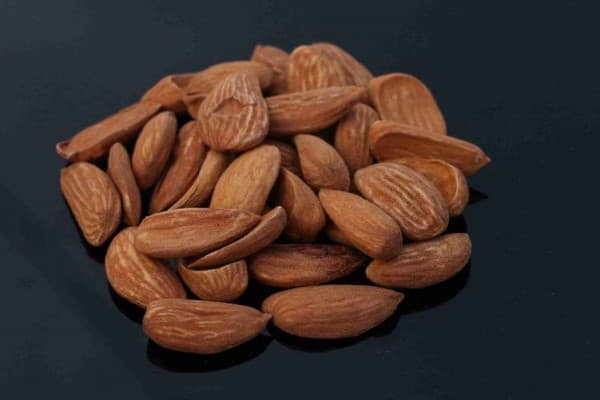 تصویر 1 از بهترین مغز بادام مامایی + قیمت خرید عالی