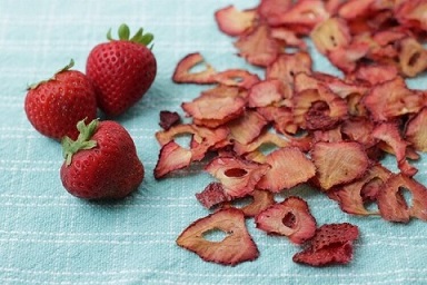 تصویر 4 از قیمت خرید میوه خشک توت فرنگی + فروش ویژه