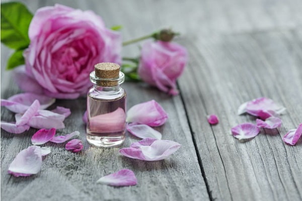 تصویر 1 از خرید گلاب قمصر کاشان + بهترین قیمت