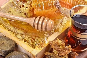 تصویر 1 از خرید عسل طبیعی موم دار + قیمت فروش استثنایی