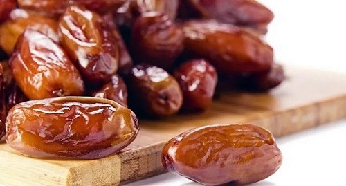 تصویر 1 از خرما پیارم رضوان با بافت نرم و طبیعی