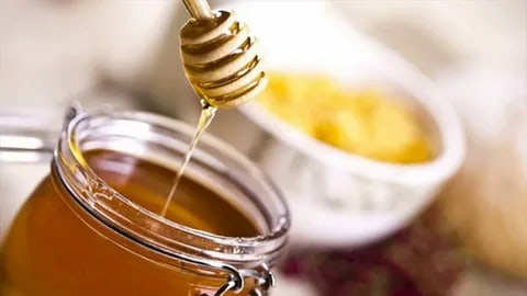 تصویر 4 از فروش عسل سفید با ژل رویال + قیمت خرید به صرفه