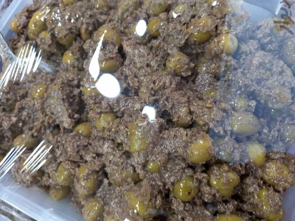 تصویر 5 از قیمت زیتون پرورده سطلی + خرید باور نکردنی
