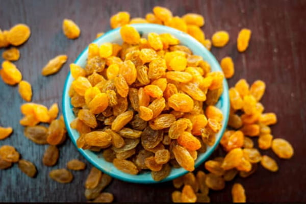 تصویر 5 از خرید کشمش تیزابی طلایی + قیمت فروش استثنایی