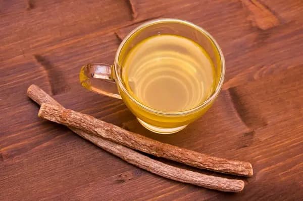 تصویر 5 از قیمت خرید عرق گیاهی شیرین بیان  با فروش عمده