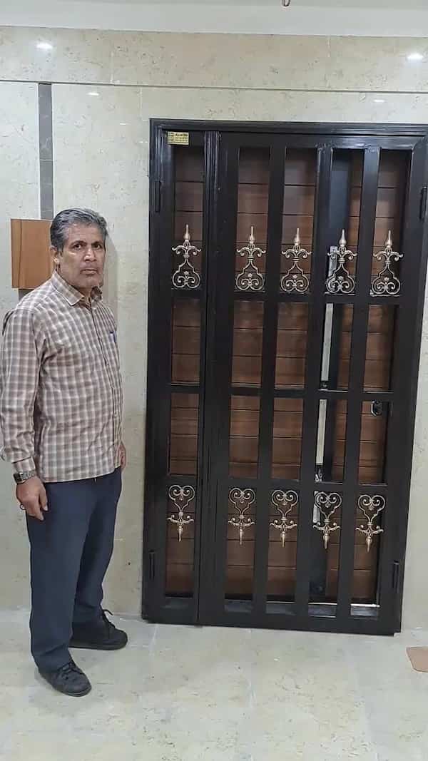تصویر 5 از قیمت خرید حفاظ استیل درب ورودی عمده به صرفه و ارزان
