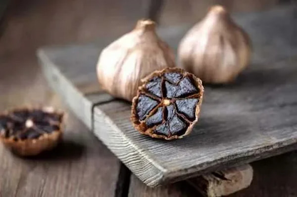 قیمت خرید سیر سیاه عمده + فروش ویژه