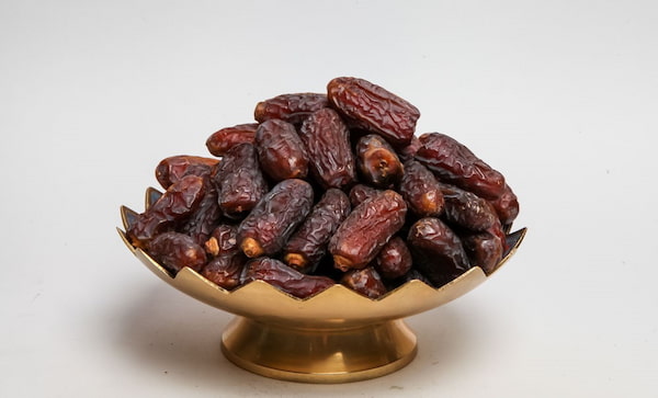 تصویر 3 از قیمت خرما پیارم صادراتی + خرید باور نکردنی