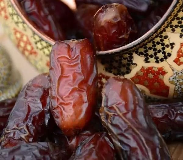 تصویر 3 از قیمت خرما پیارم اصل با کیفیت ارزان + خرید عمده
