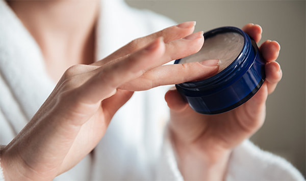 تصویر 1 از فروش وازلین سفید کننده دست + قیمت خرید به صرفه