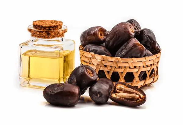 تصویر 4 از خرید روغن هسته خرما برای مو + قیمت عالی باکیفیت