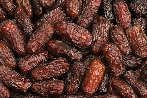 تصویر 1 از قیمت خرید خرما خشک سیاه با فروش عمده