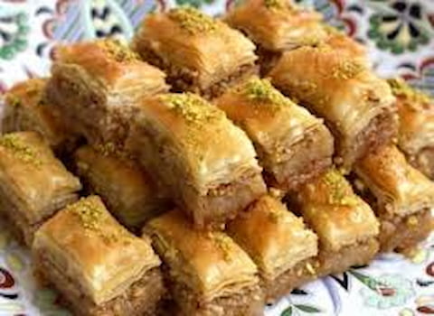 تصویر 2 از قیمت خرید باقلوا معروف تبریز عمده به صرفه و ارزان