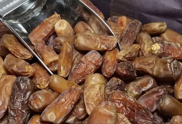 تصویر 2 از خرید و فروش خرما پیارم بدون هسته با شرایط فوق العاده