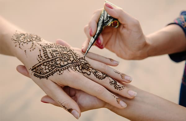 تصویر 2 از قیمت حنا سیاه طراحی + خرید باور نکردنی