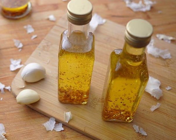 تصویر 1 از فروش روغن سیر سیاه خارجی + قیمت خرید به صرفه