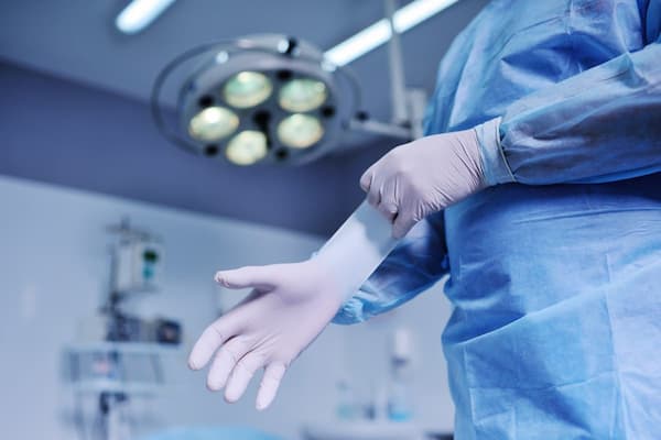 قیمت خرید دستکش جراحی لاتکس کم پودر + فروش ویژه