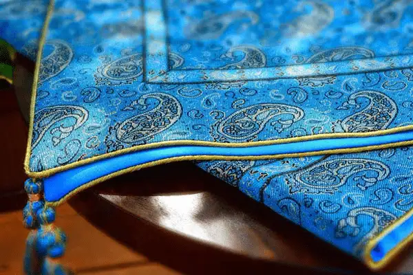 تصویر 1 از معرفی ترمه رو میزی اصفهان + بهترین قیمت خرید